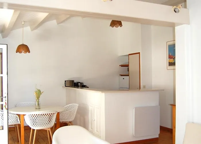 Le Parc Des Mimosas * נוארמוטייה-אן-ליל